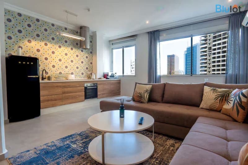 Four Storm Apartments